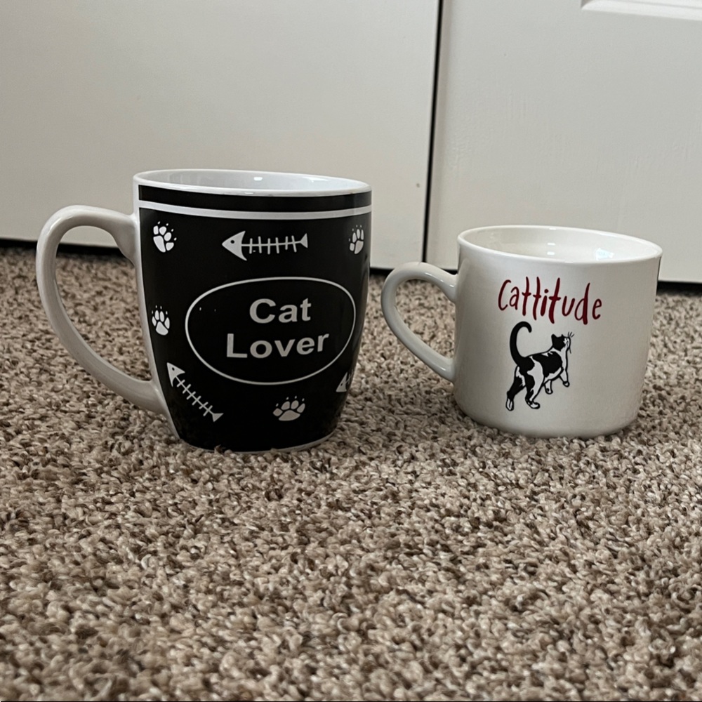 2 cat themed Mugs